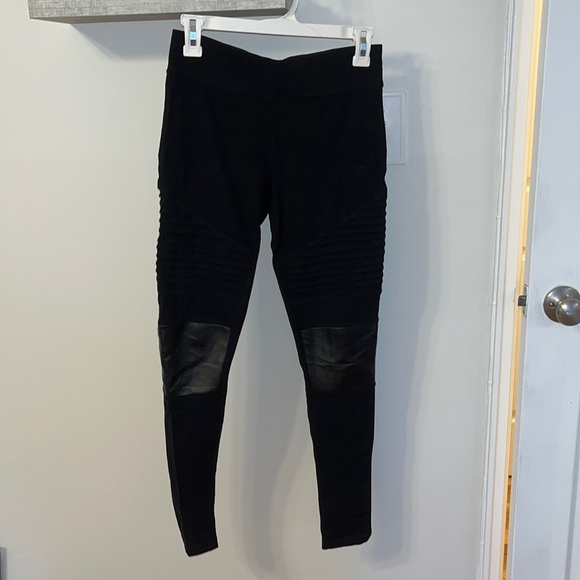 Pants - ABOUND size medium black leggings